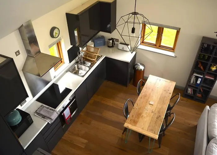River Cottage - Stunning Estuary Views