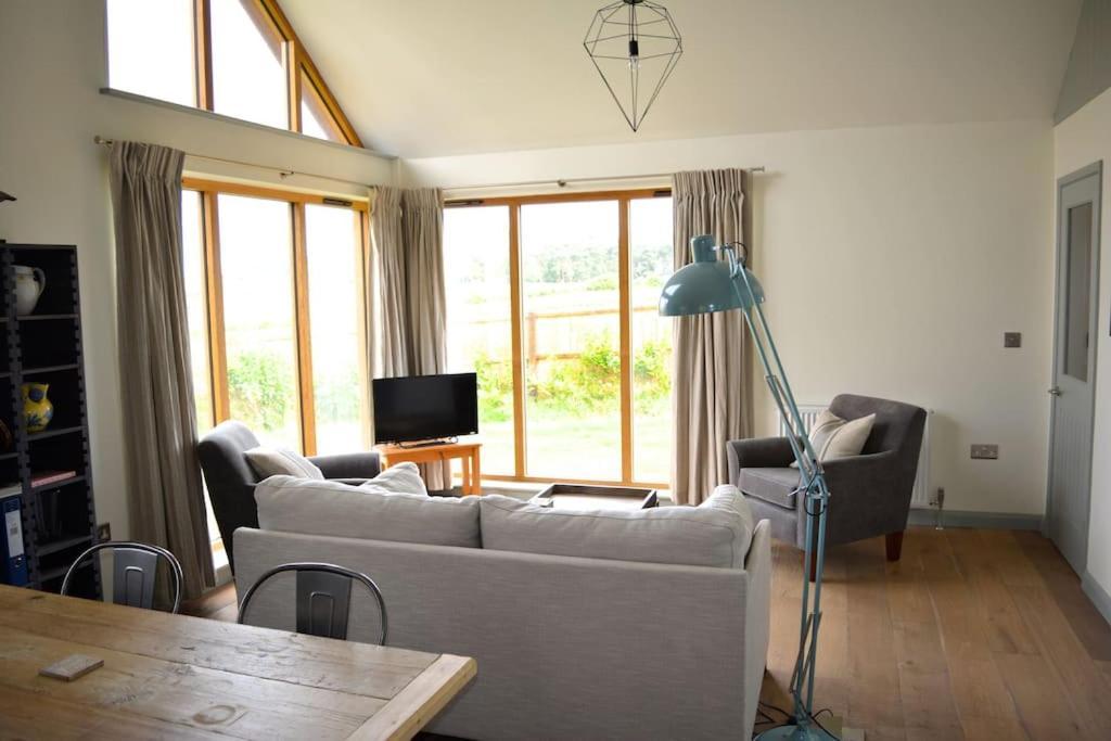 River - Stunning Estuary Views *